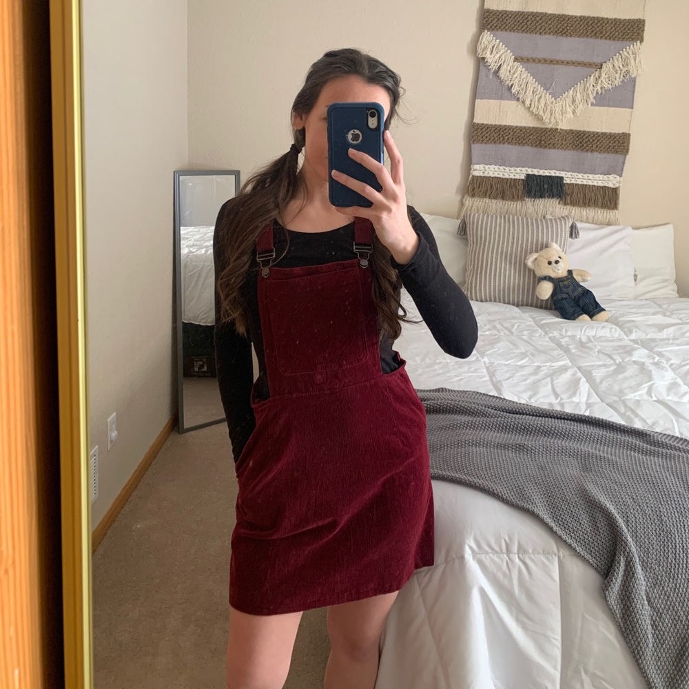 Overall dress (burgundy)
